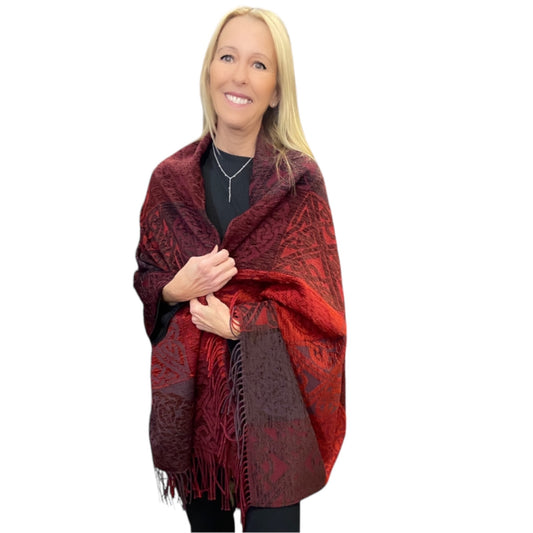 Calzeat of Scotland Celtic Knot Garnet Wrap