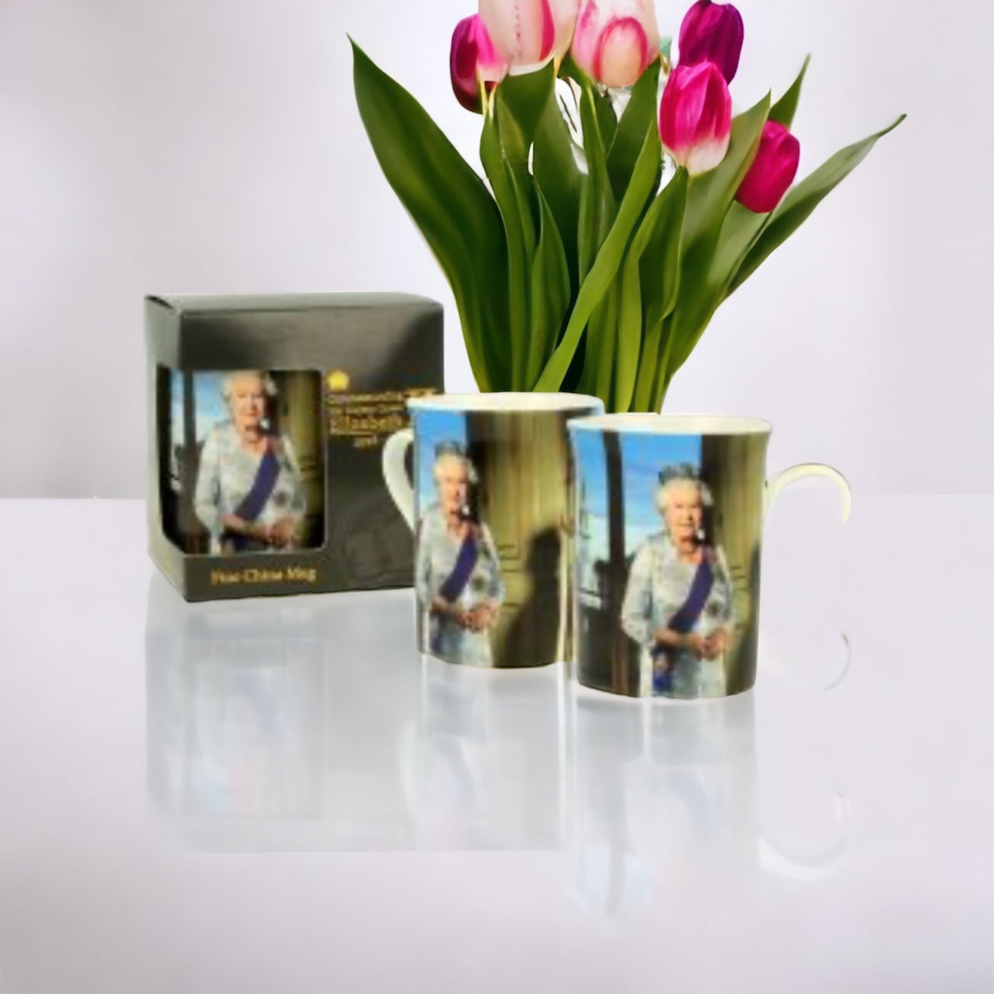 HM Queen Elizabeth 11 Commemorative Memorabilia - Queen Mug